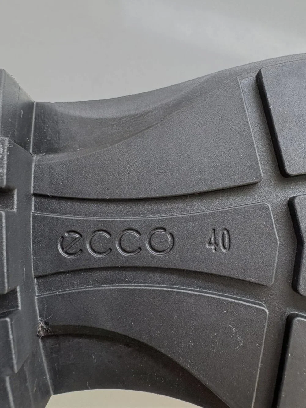 Ecco new metropole